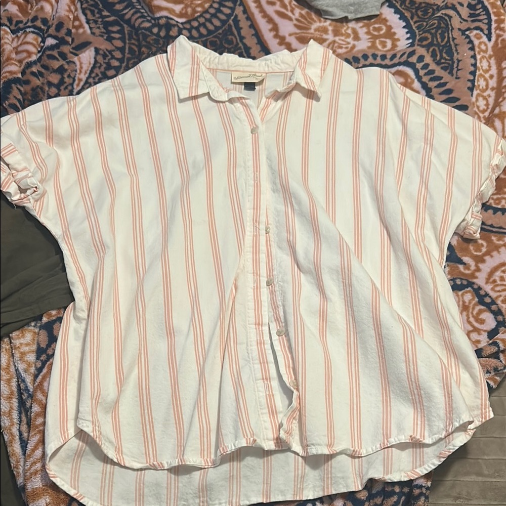 Universal Thread White and Pink Striped Button Down Shirt